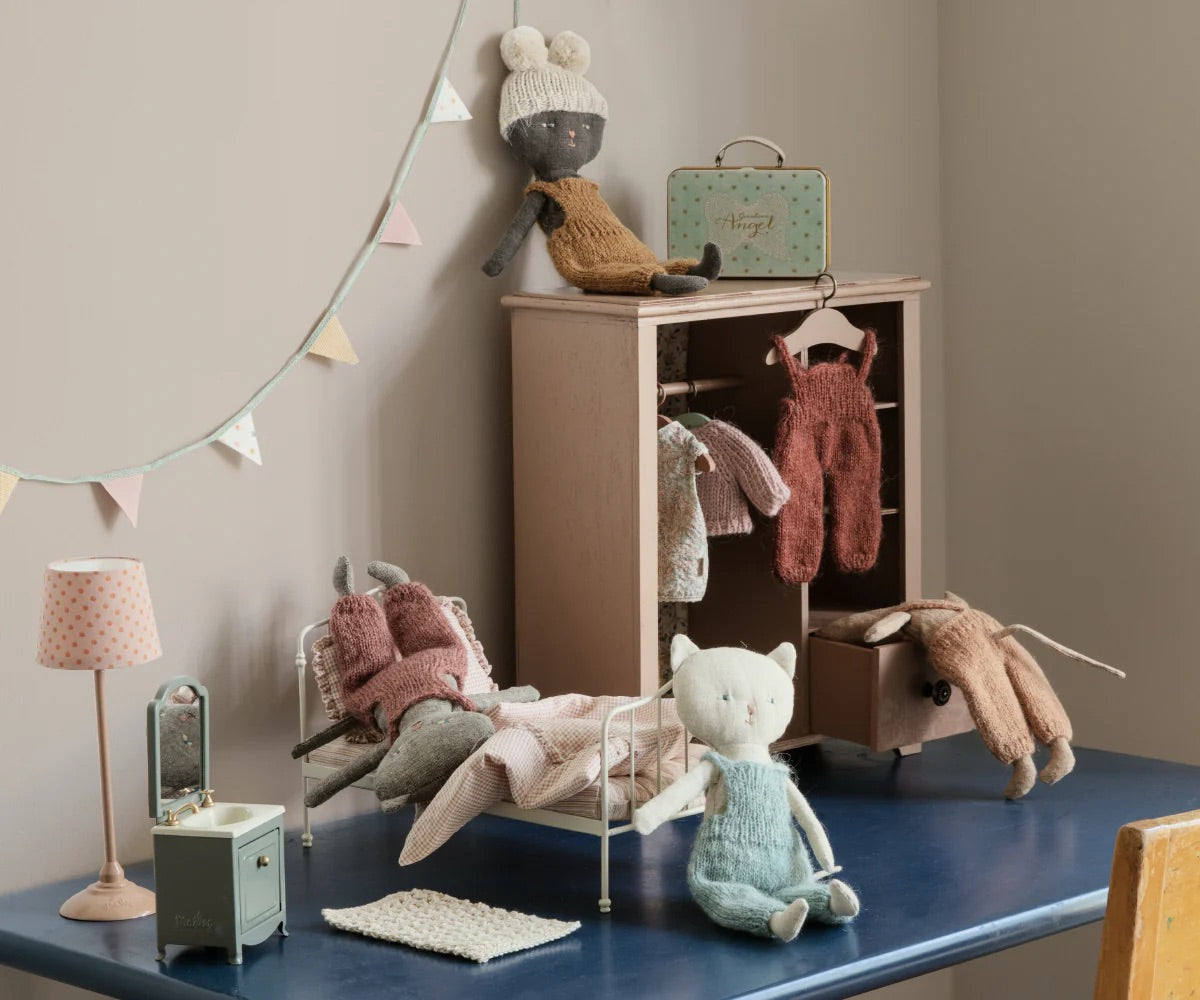 Miniature Garland