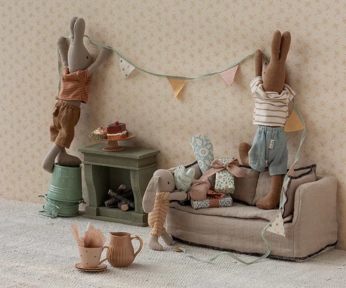 Miniature Garland