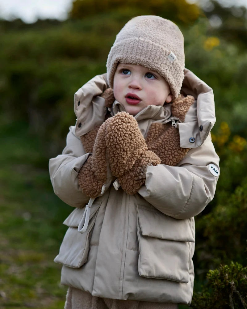 Benji Applique Sherpa Mittens | OatCacao
