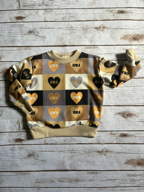 Heart Track Pullover | Iowa