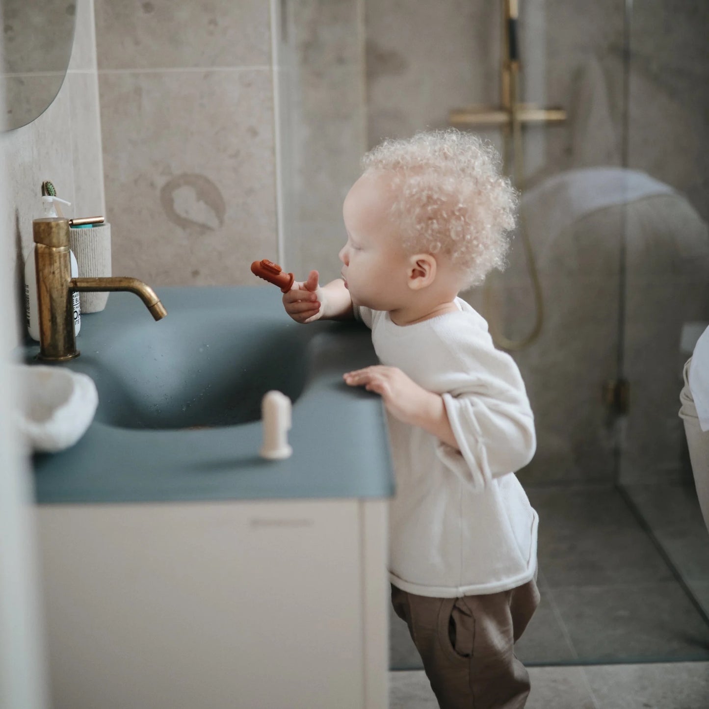 Finger Toothbrush | Blush/Shifting Sand