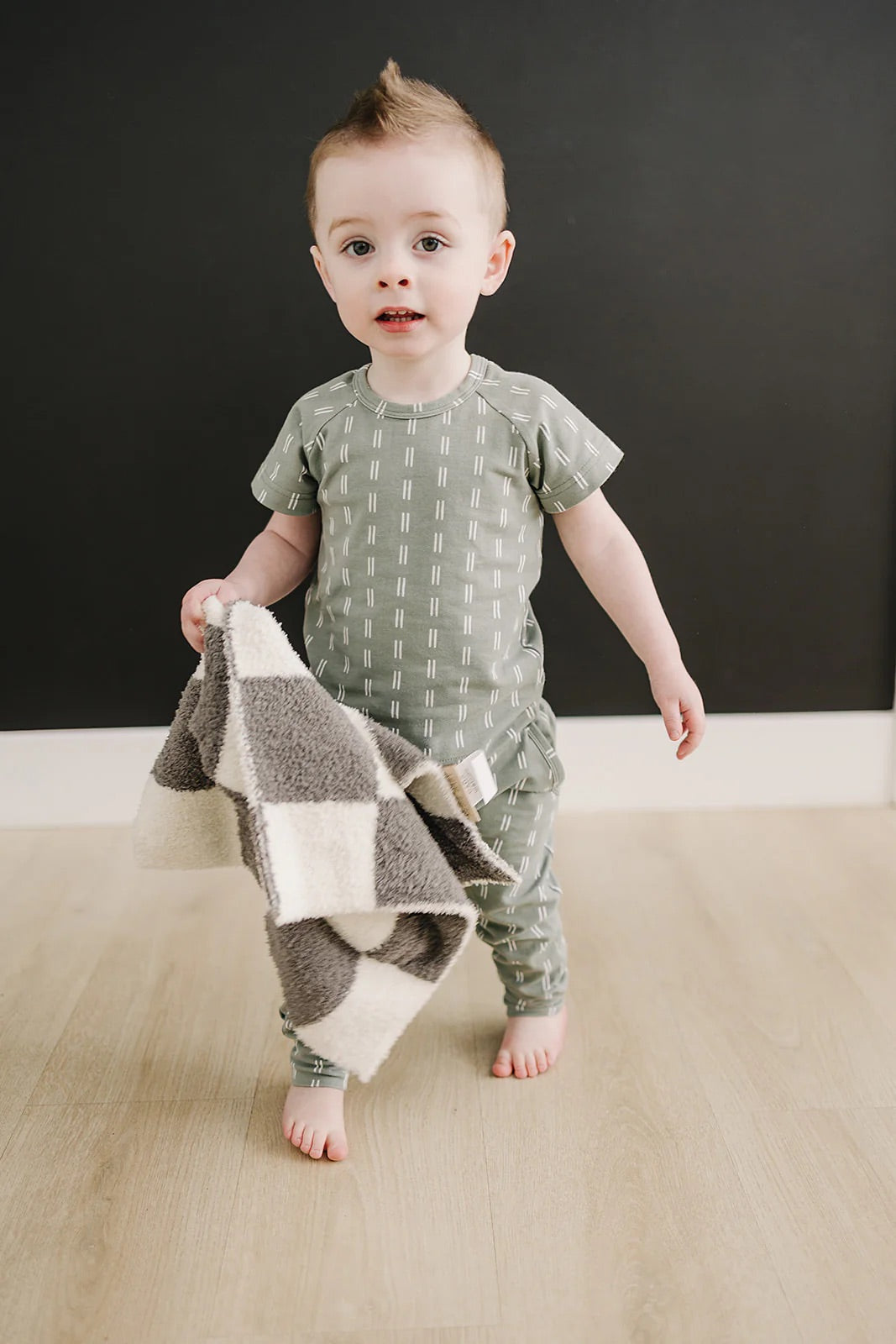 Plush Blanket | Charcoal Checkered