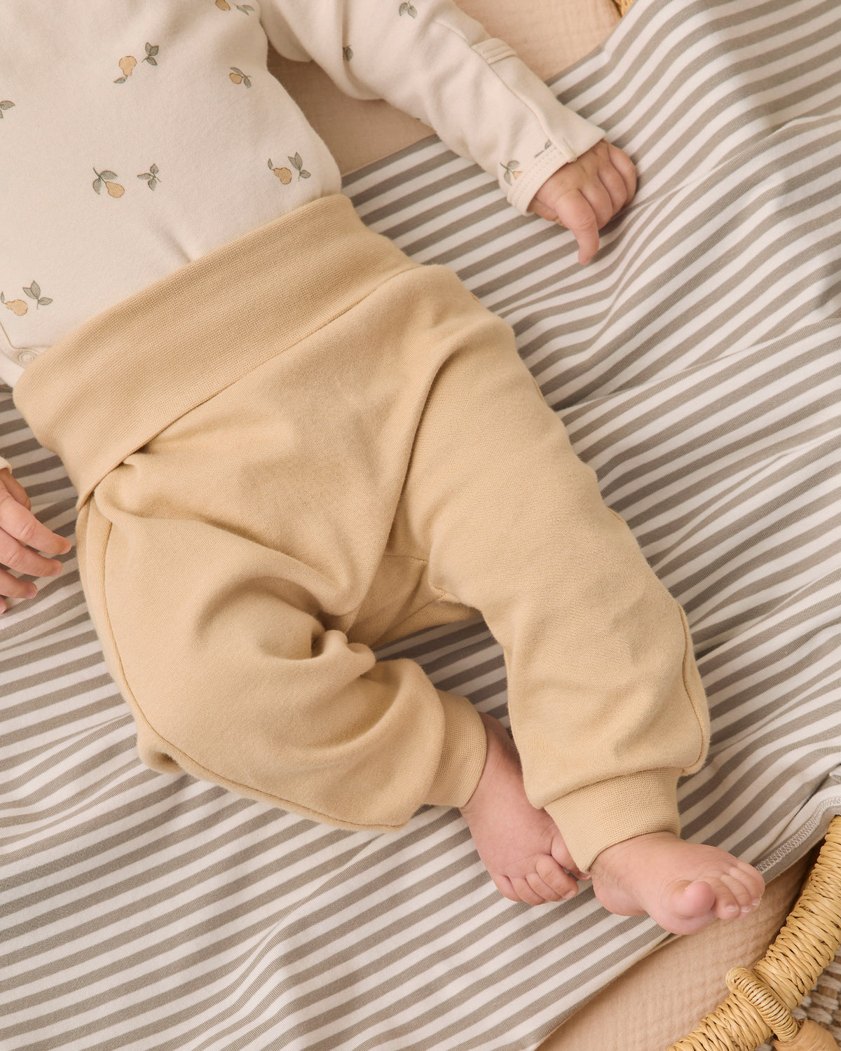 Side Snap Bodysuit + Pant Set | Pears