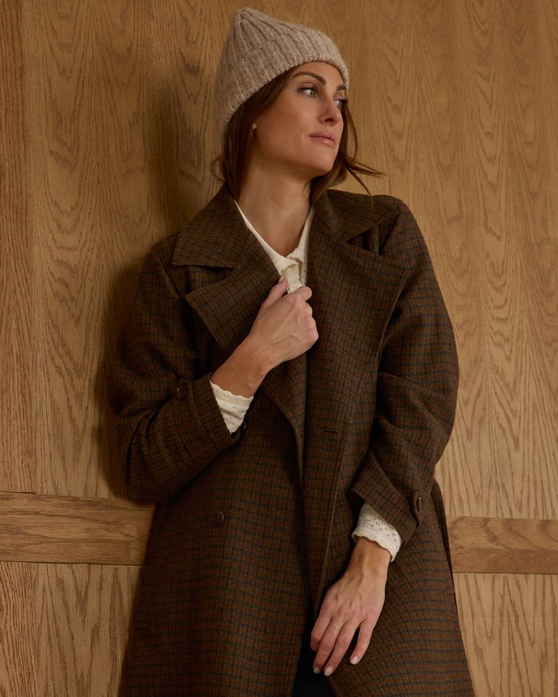 Trench Coat || Brown