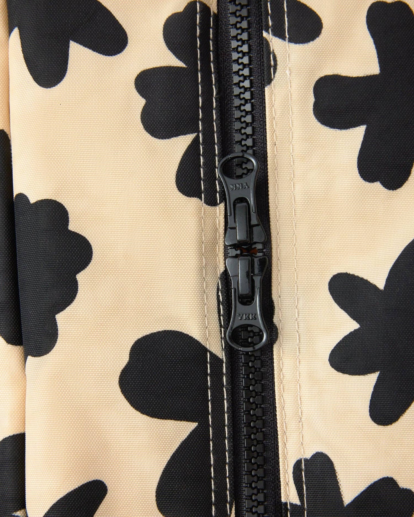 Jumbo Cooler Bag | Cream Chamomiles