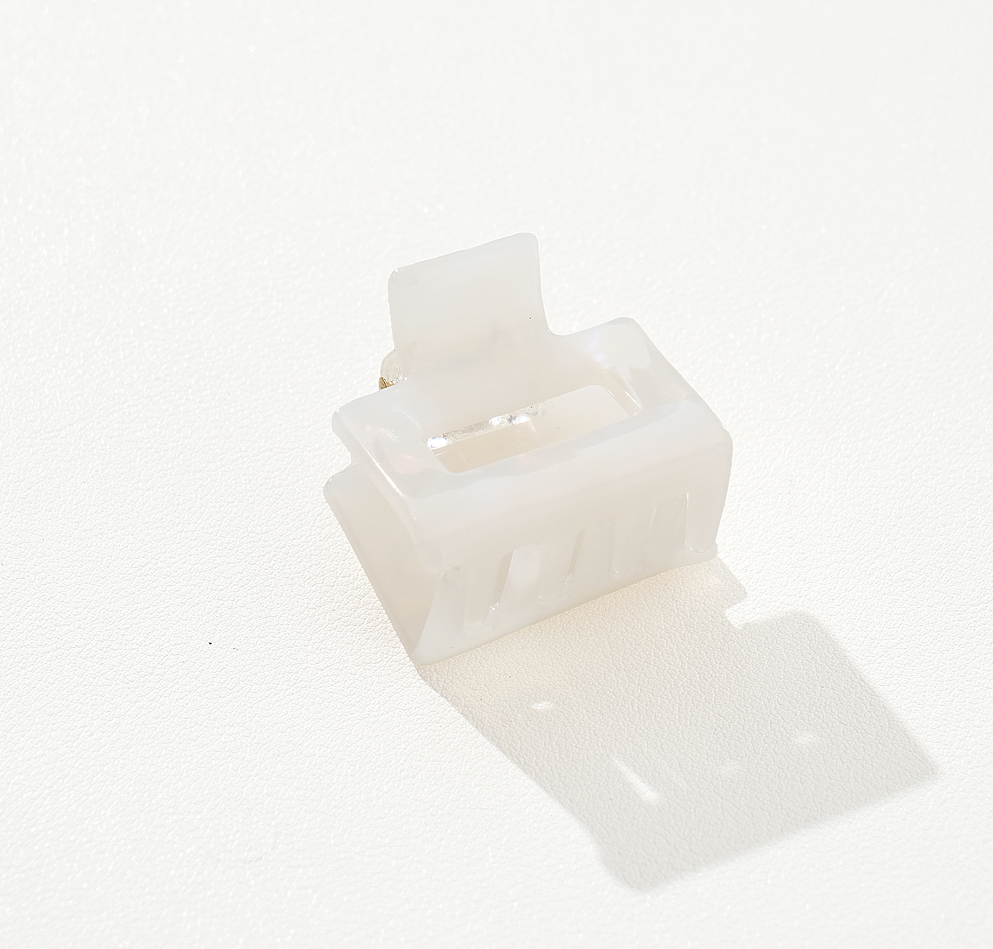 Mini Simone Core Classic Square Claw Clip