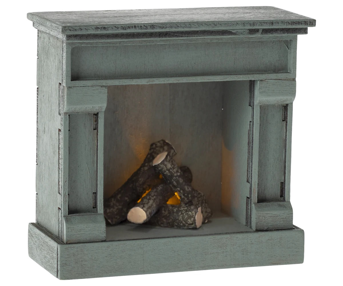 Mouse Fireplace I Blue