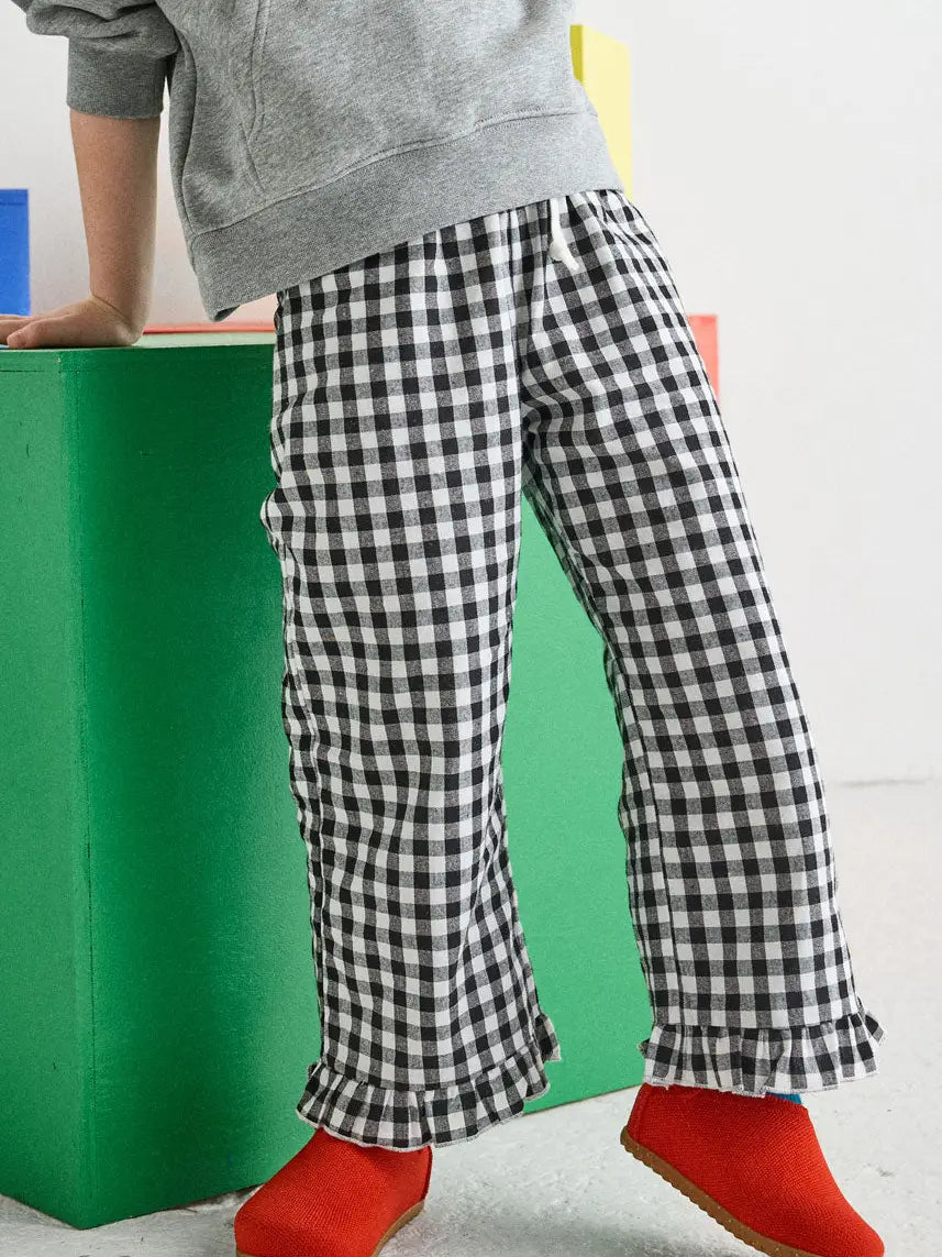 Gingham Ruffle Hem Pant | Black & White