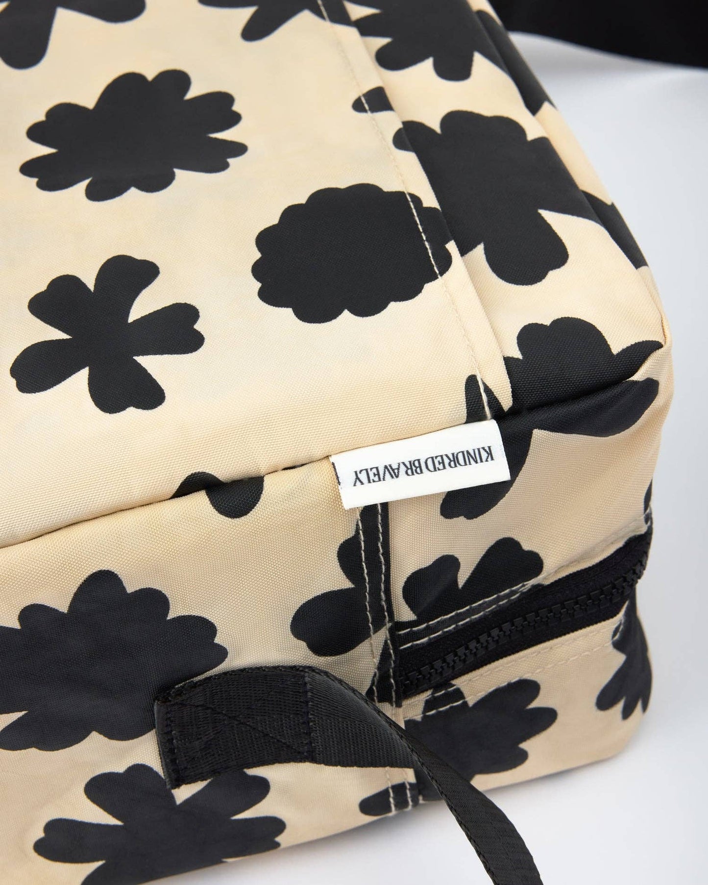 Jumbo Cooler Bag | Cream Chamomiles