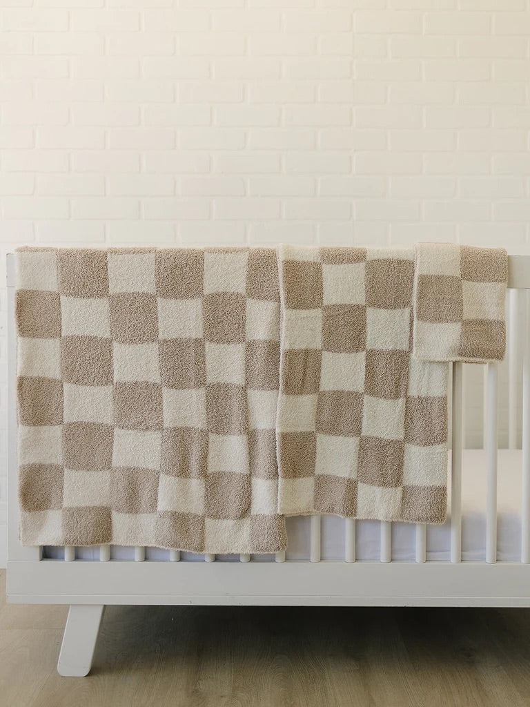 Plush Blanket I Checkered Taupe