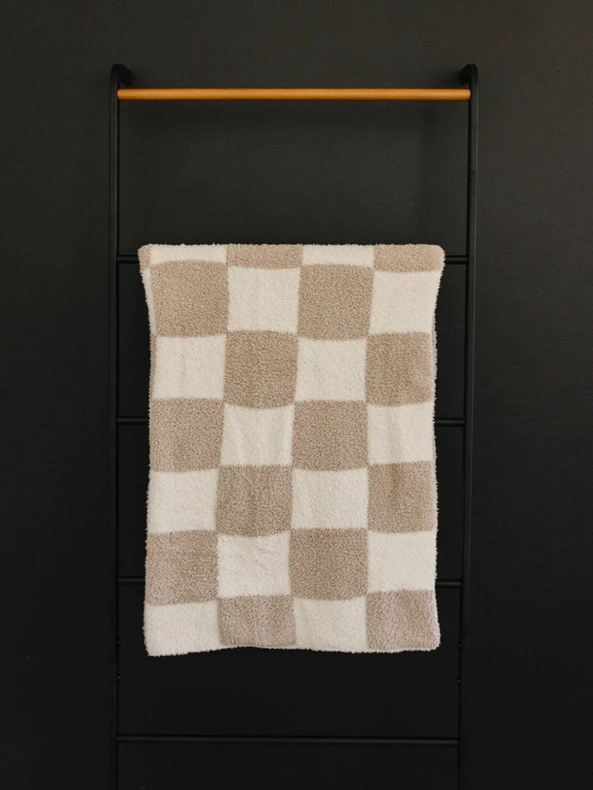 Plush Blanket I Checkered Taupe