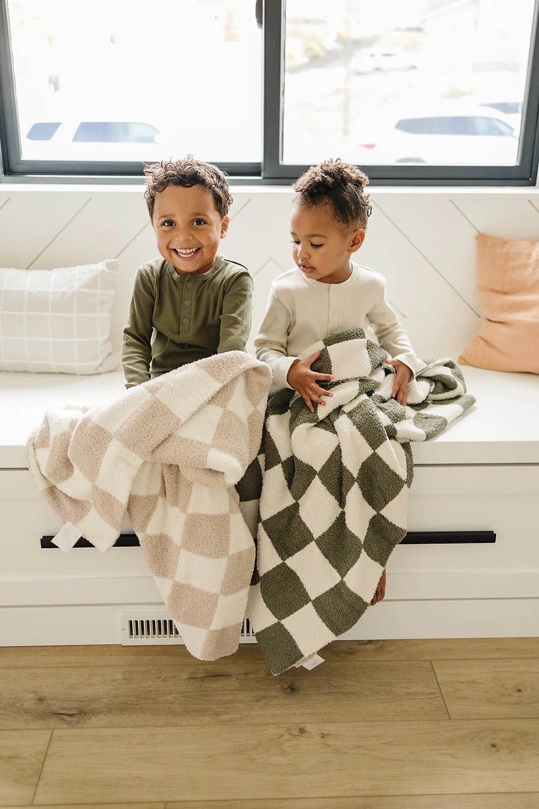 Plush Blanket | Taupe Checkered