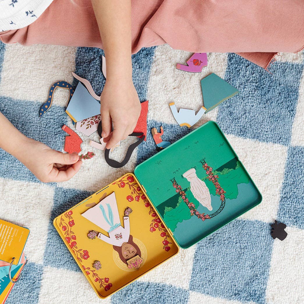 Magnet Playset | Dress Up Mary