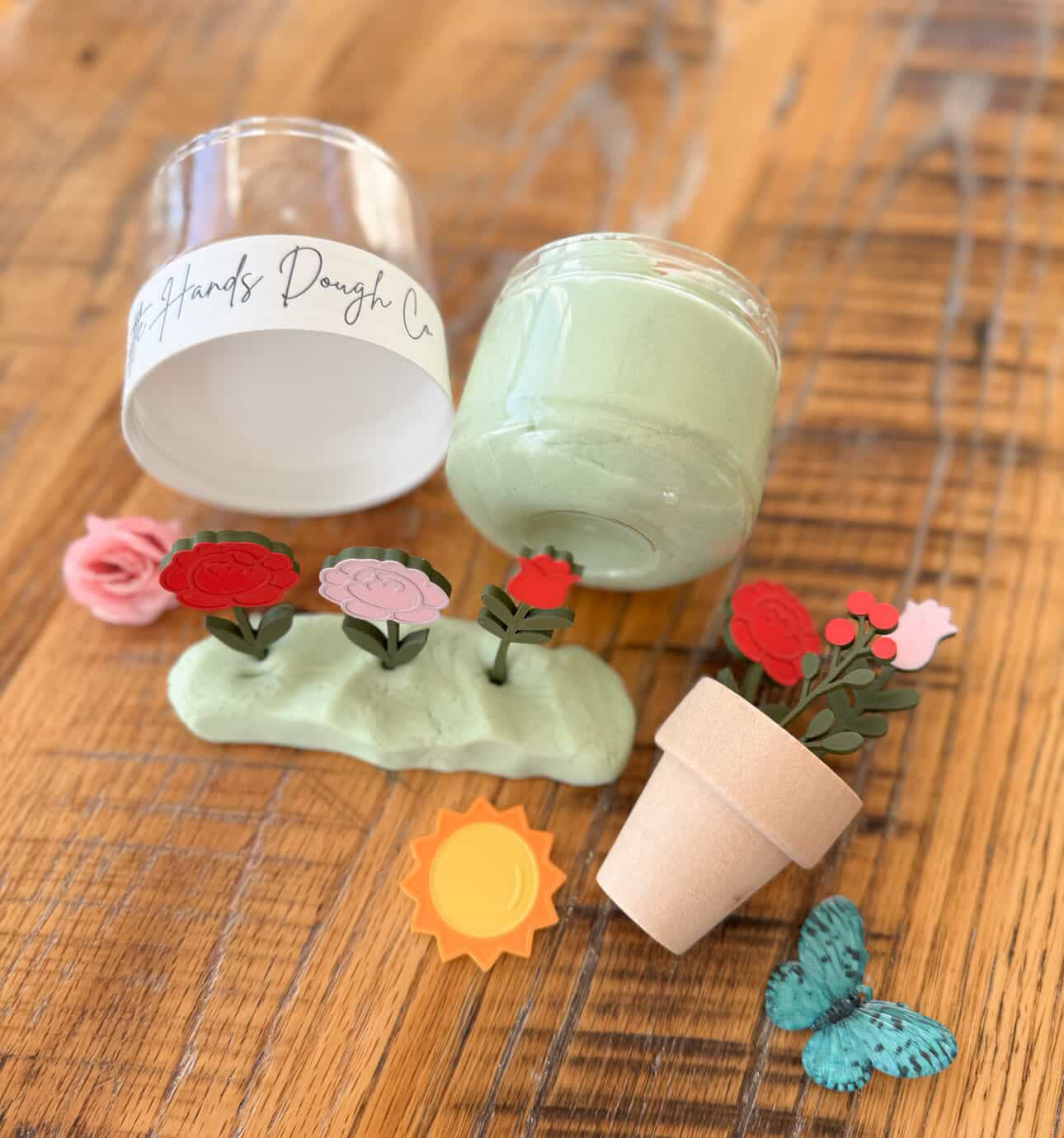Playdough To-Go Jar | Spring Flowers