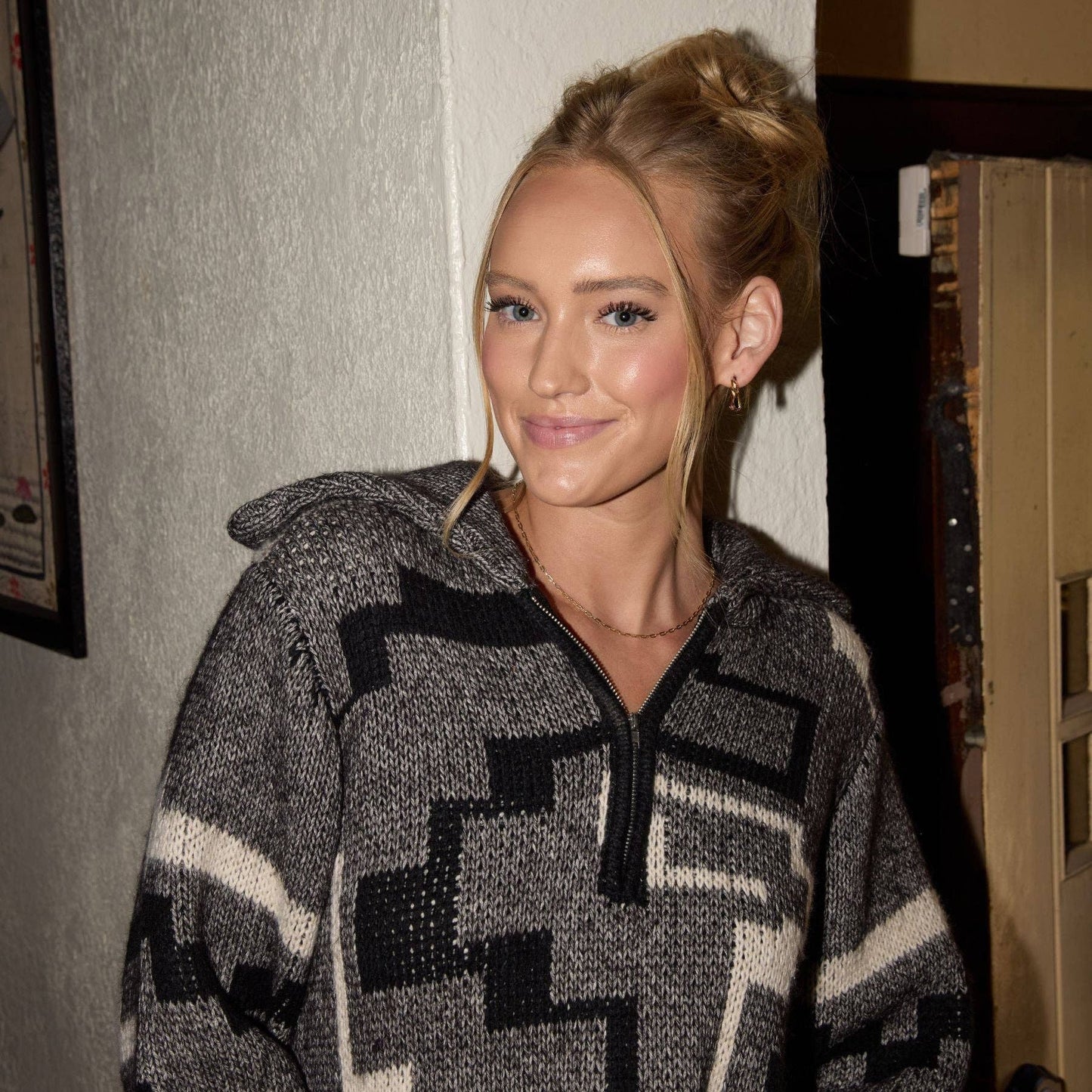 Wide Twist Hoops | Gold