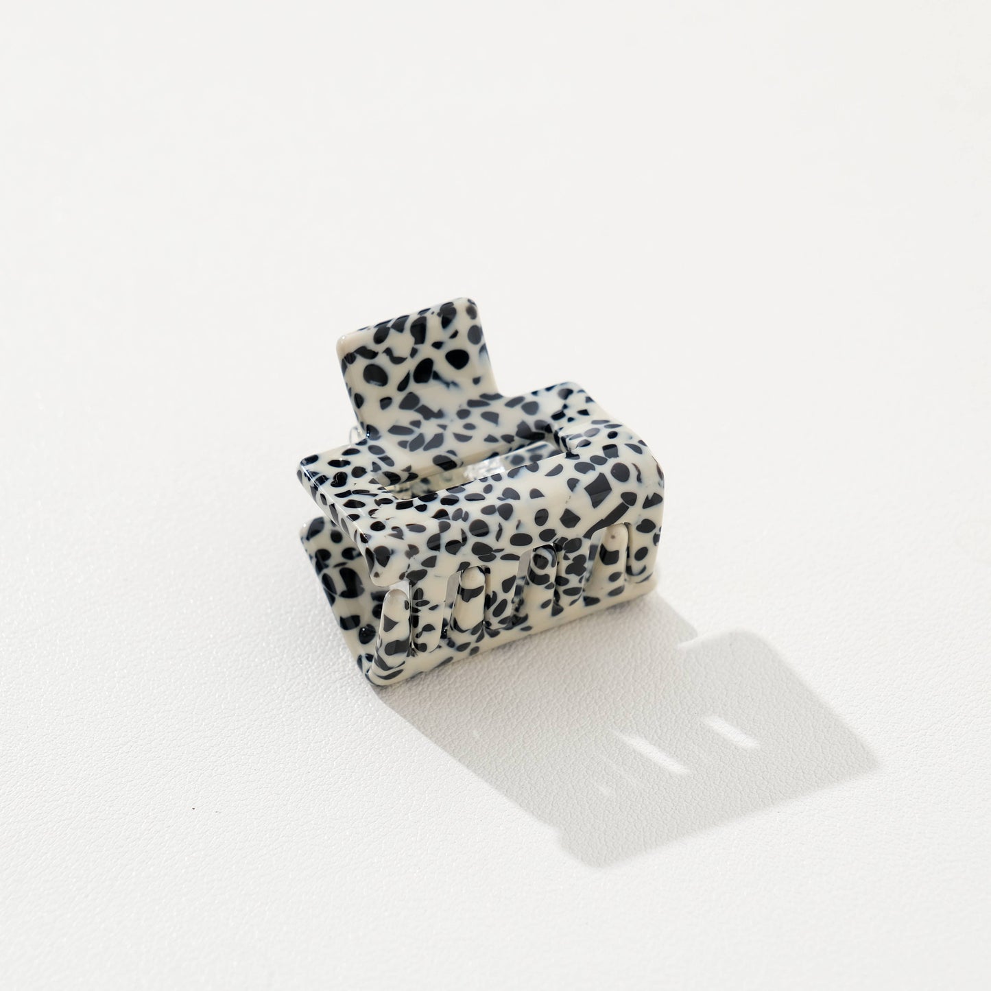 Mini Simone Core Classic Square Claw Clip