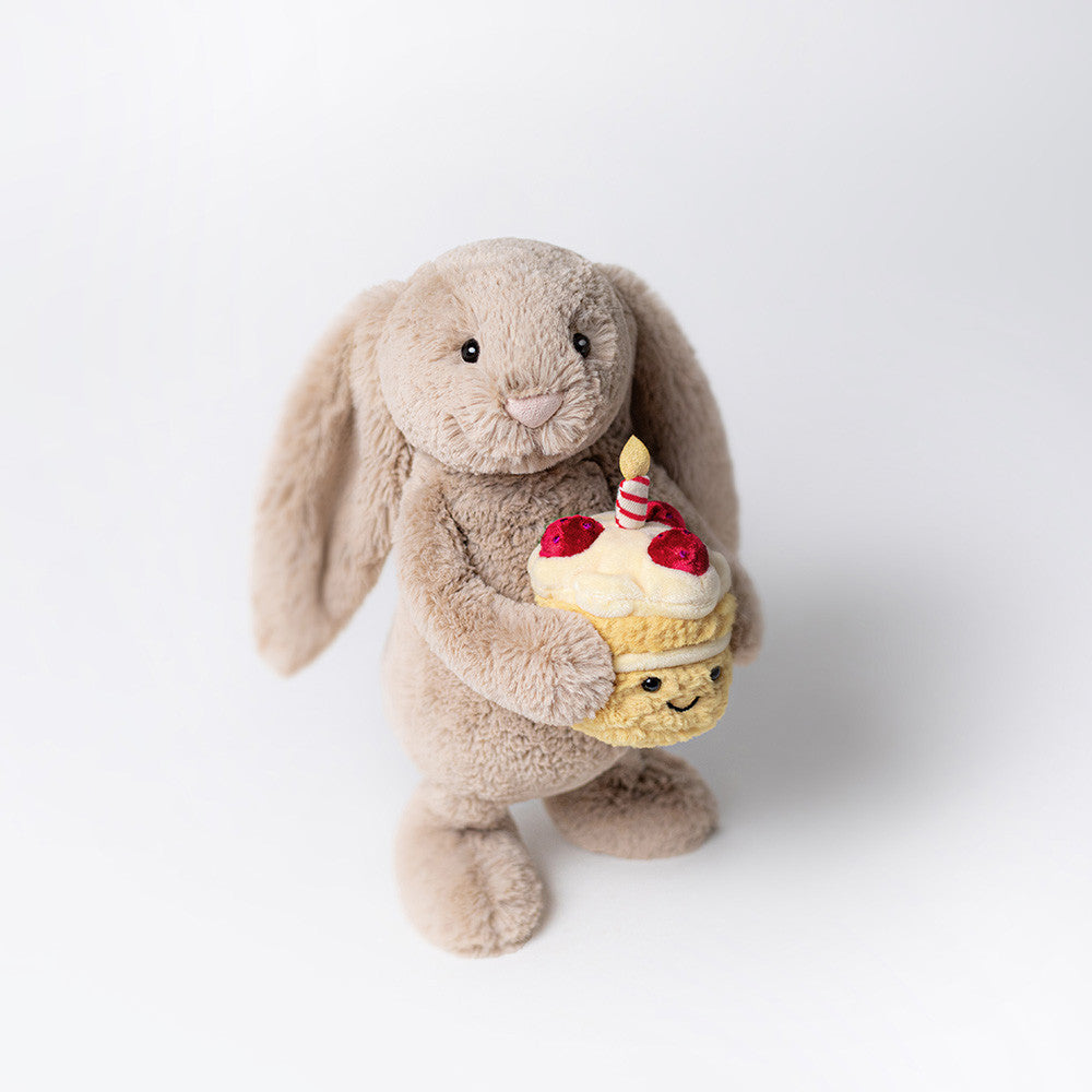 Bashful Beige Bunny 'Birthday‘
