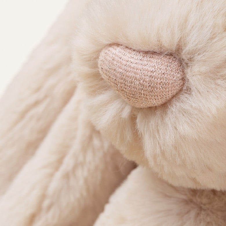 Bashful Luxe Willow Bunny I Medium