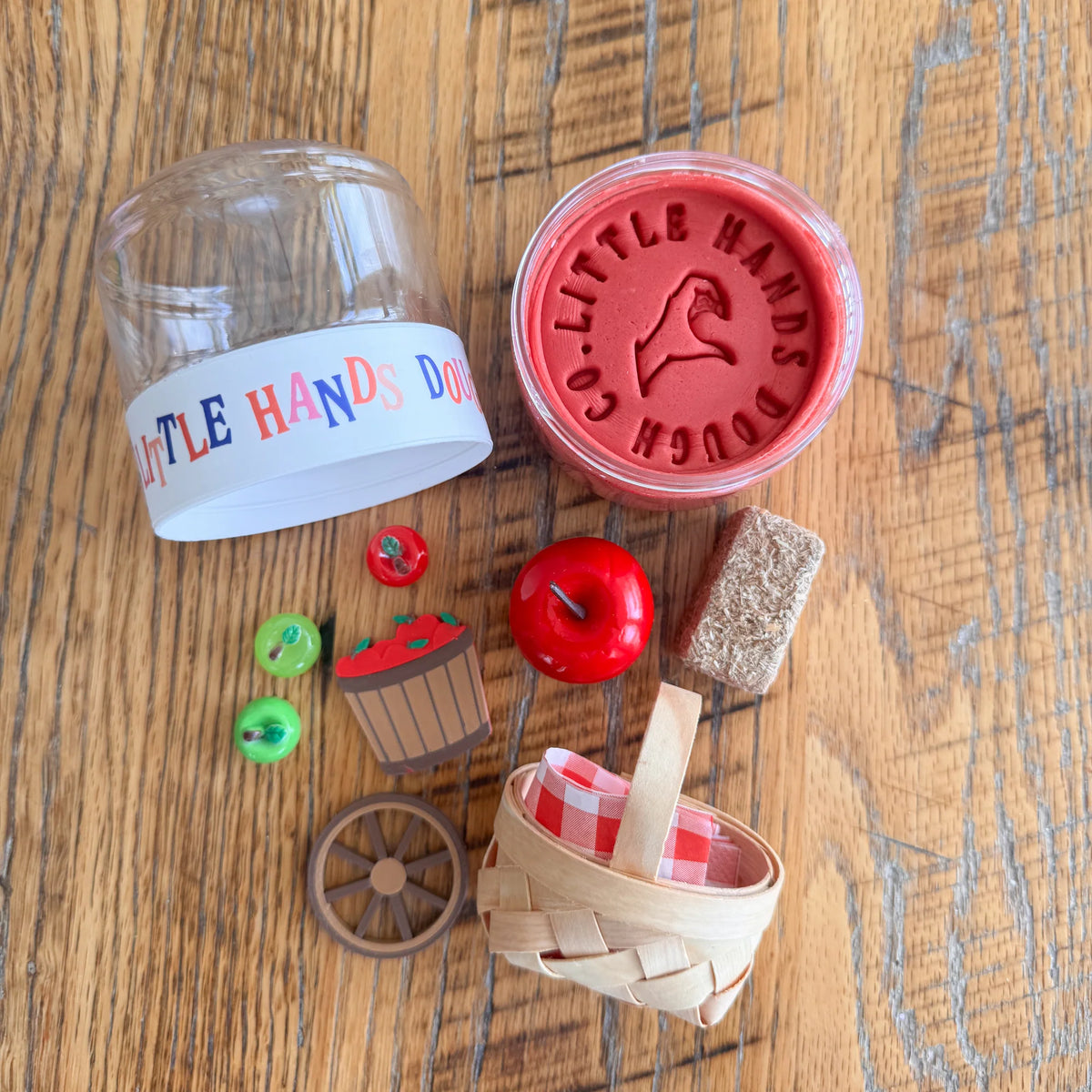 Playdough To-Go Jar | Apple Picking