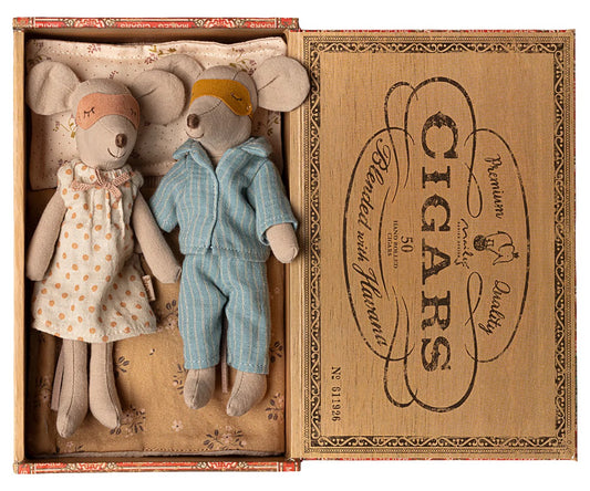 Mice In Cigarbox | Mum & Dad