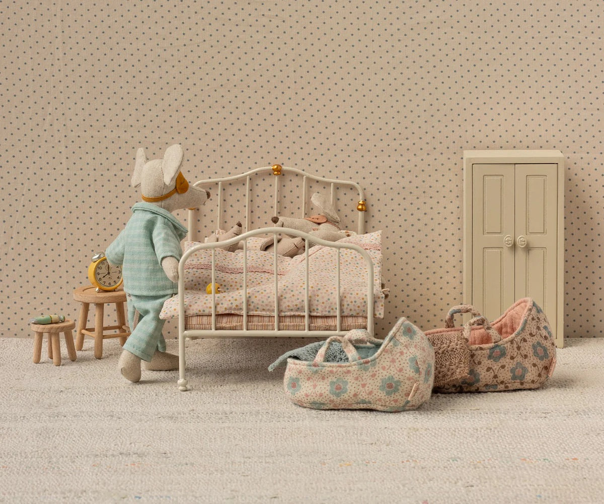 Mouse Vintage Bed | Off White