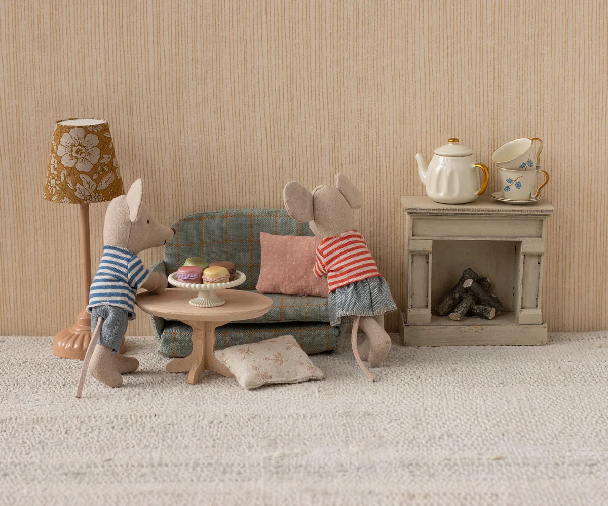 Mouse Oval Coffee Table | Nature