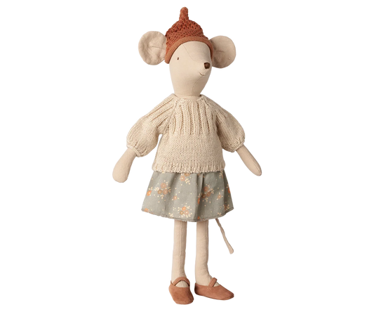 Medium Mouse | Sweater and Skirt