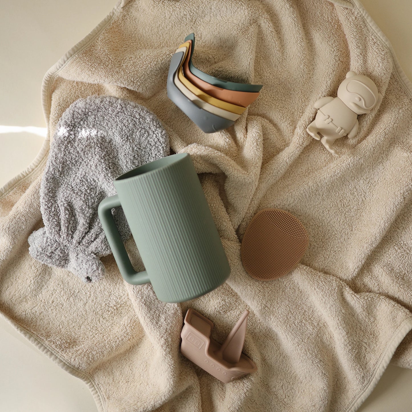Whale Bath Stackers | Retro