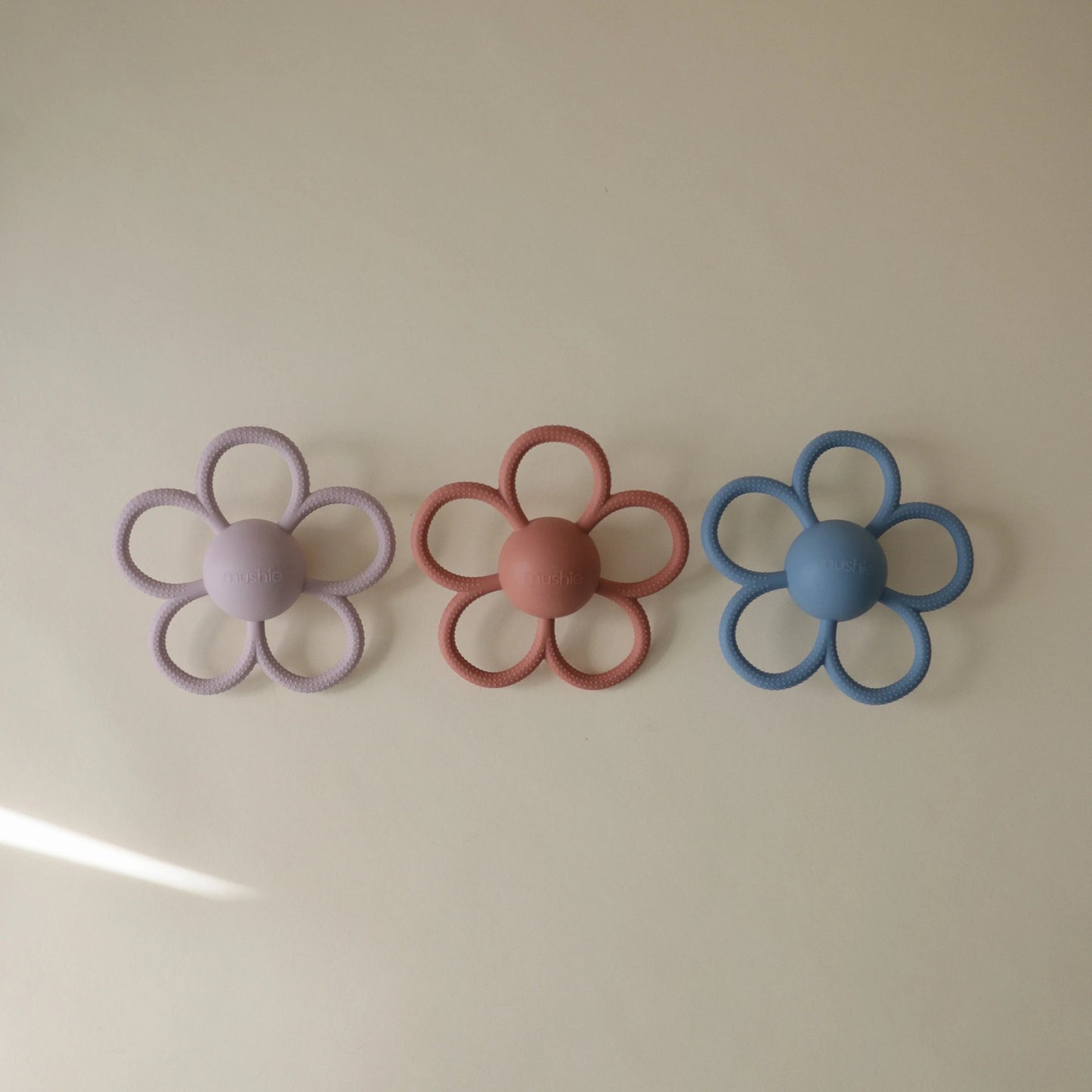 Daisy Rattle Teether | Faded Denim