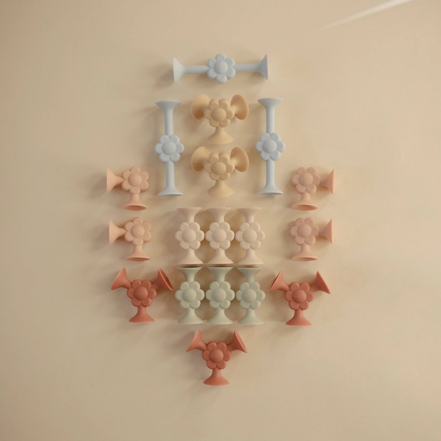 Silicone Suction Builders | Daisy