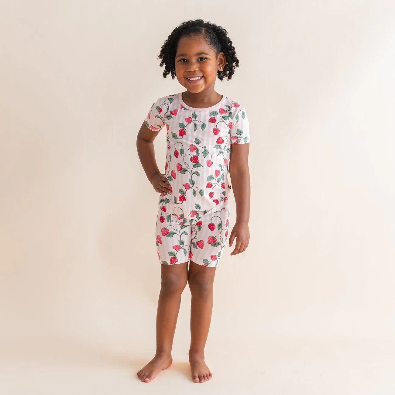 Short Sleeve Pajamas | Strawberry Fields