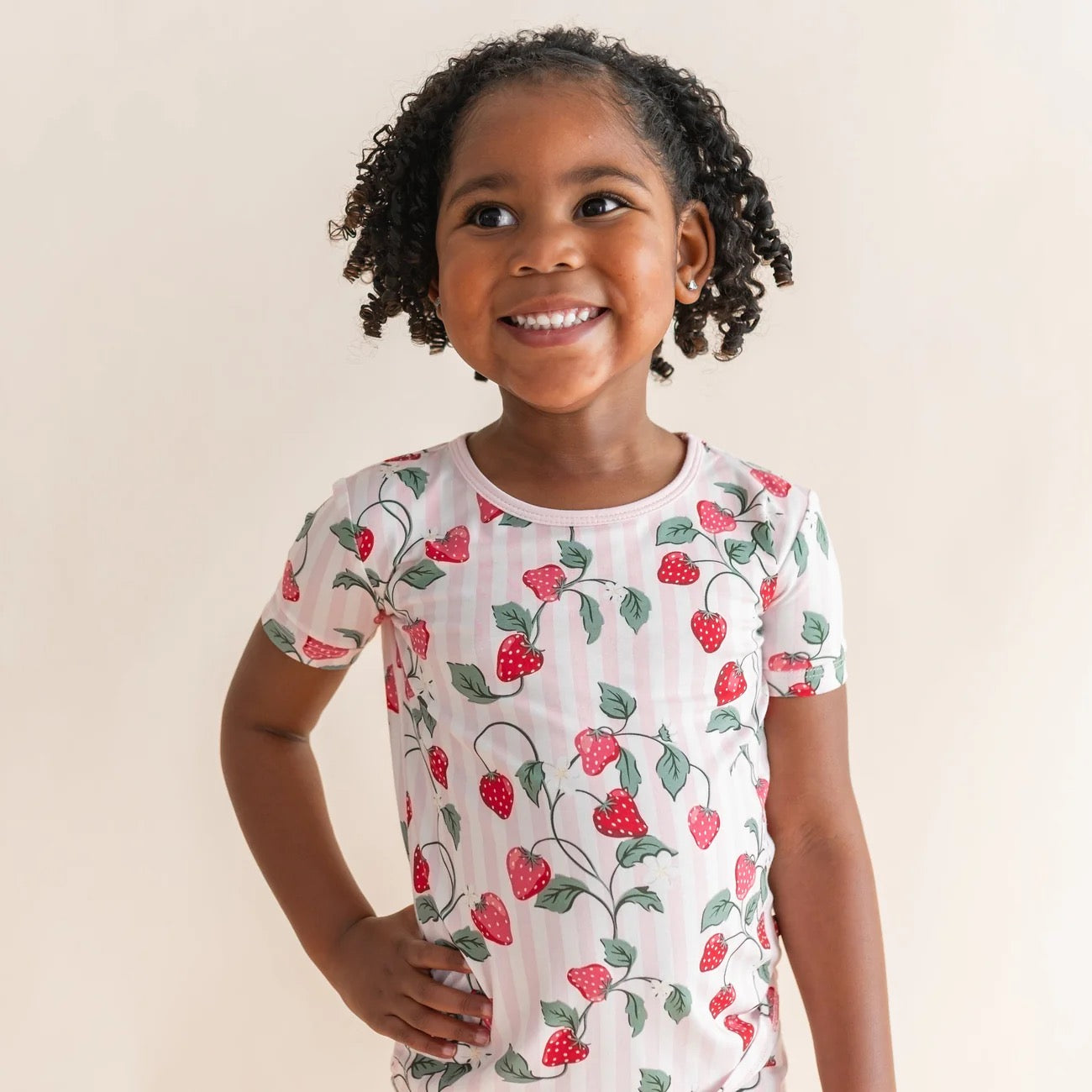 Short Sleeve Pajamas | Strawberry Fields