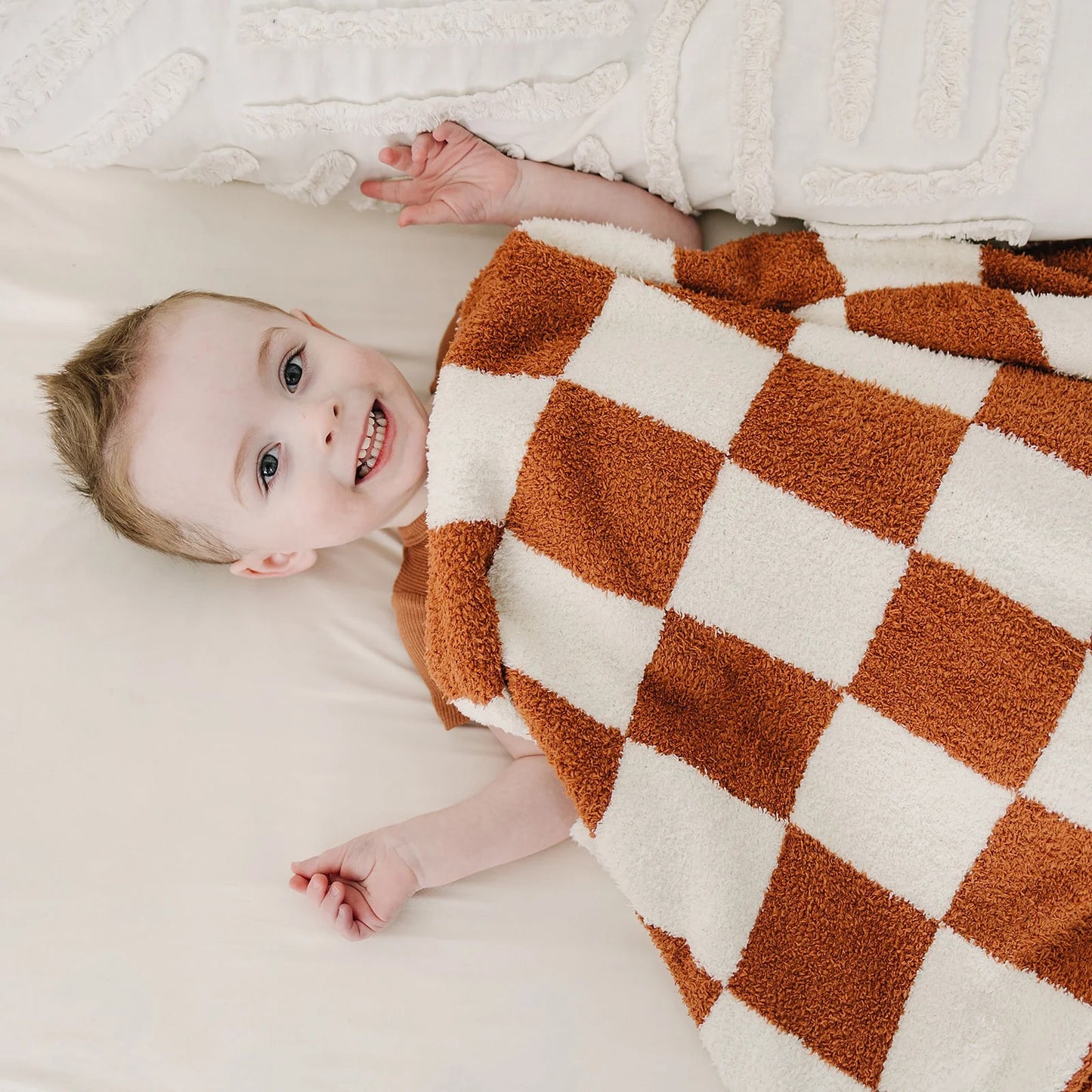 Plush Blanket I Rust Checkered