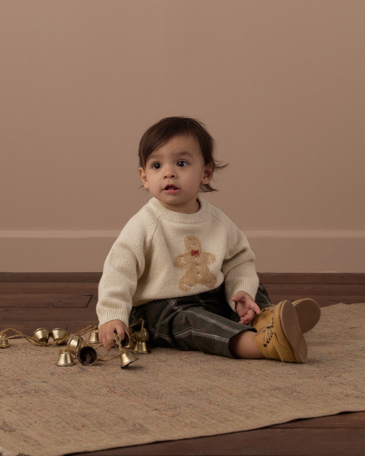 Relaxed Raglan Sweater | Gingerbread Man