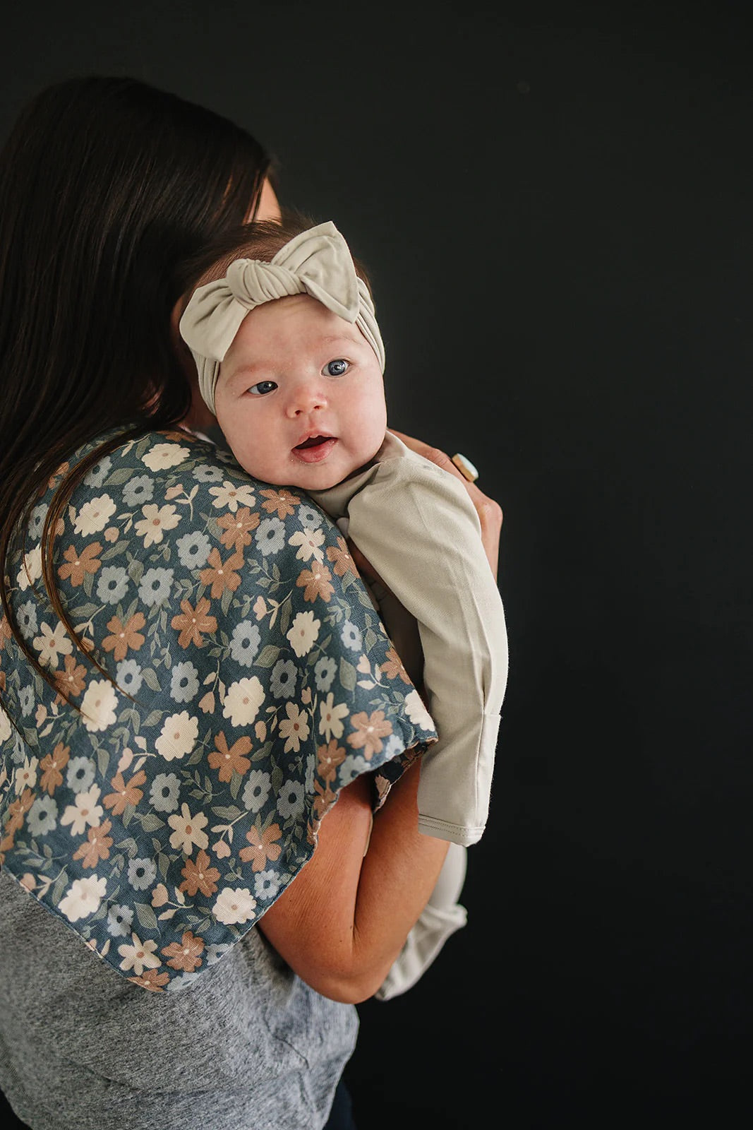 Muslin Burp Cloth I Midnight Floral