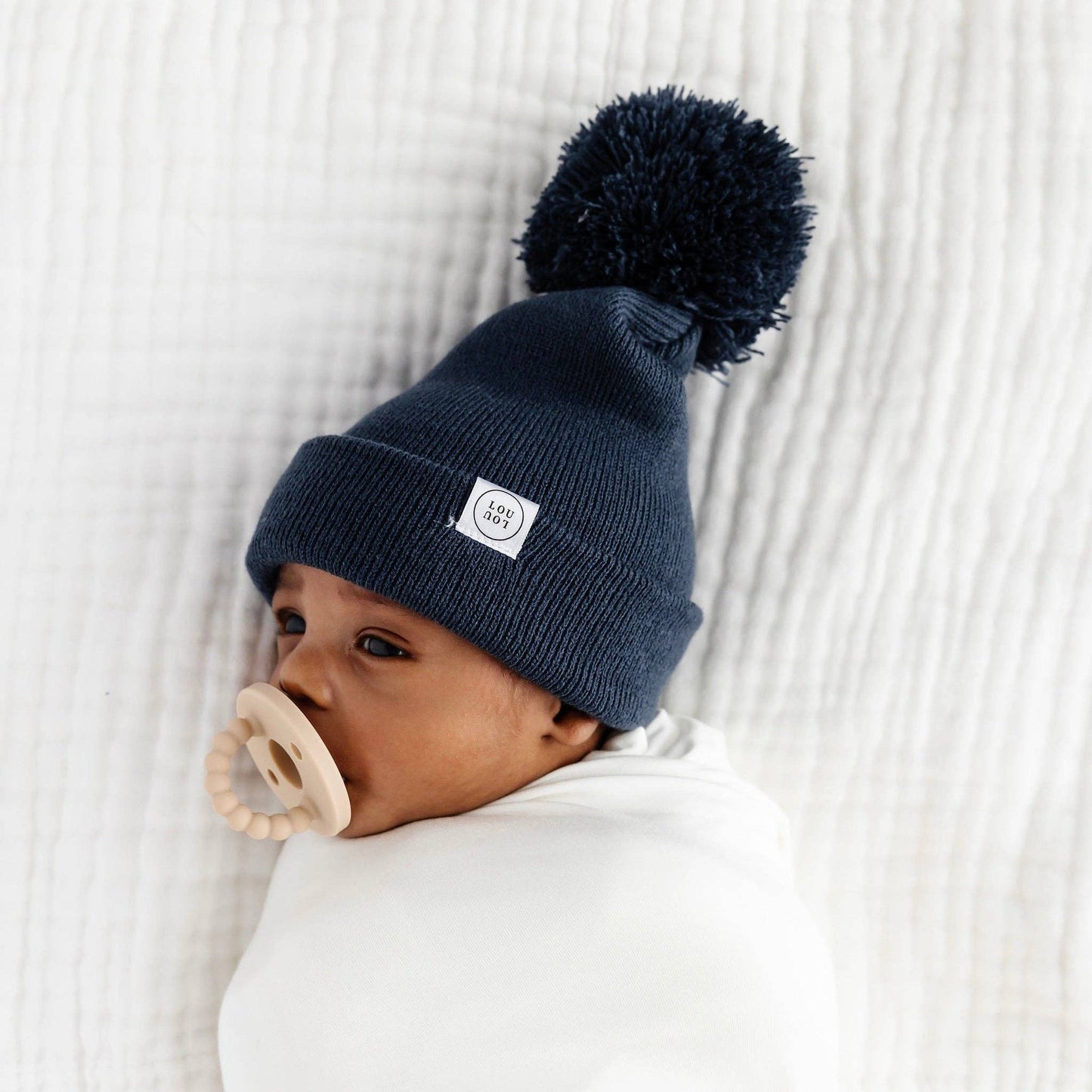 Beanie with Pom I Navy