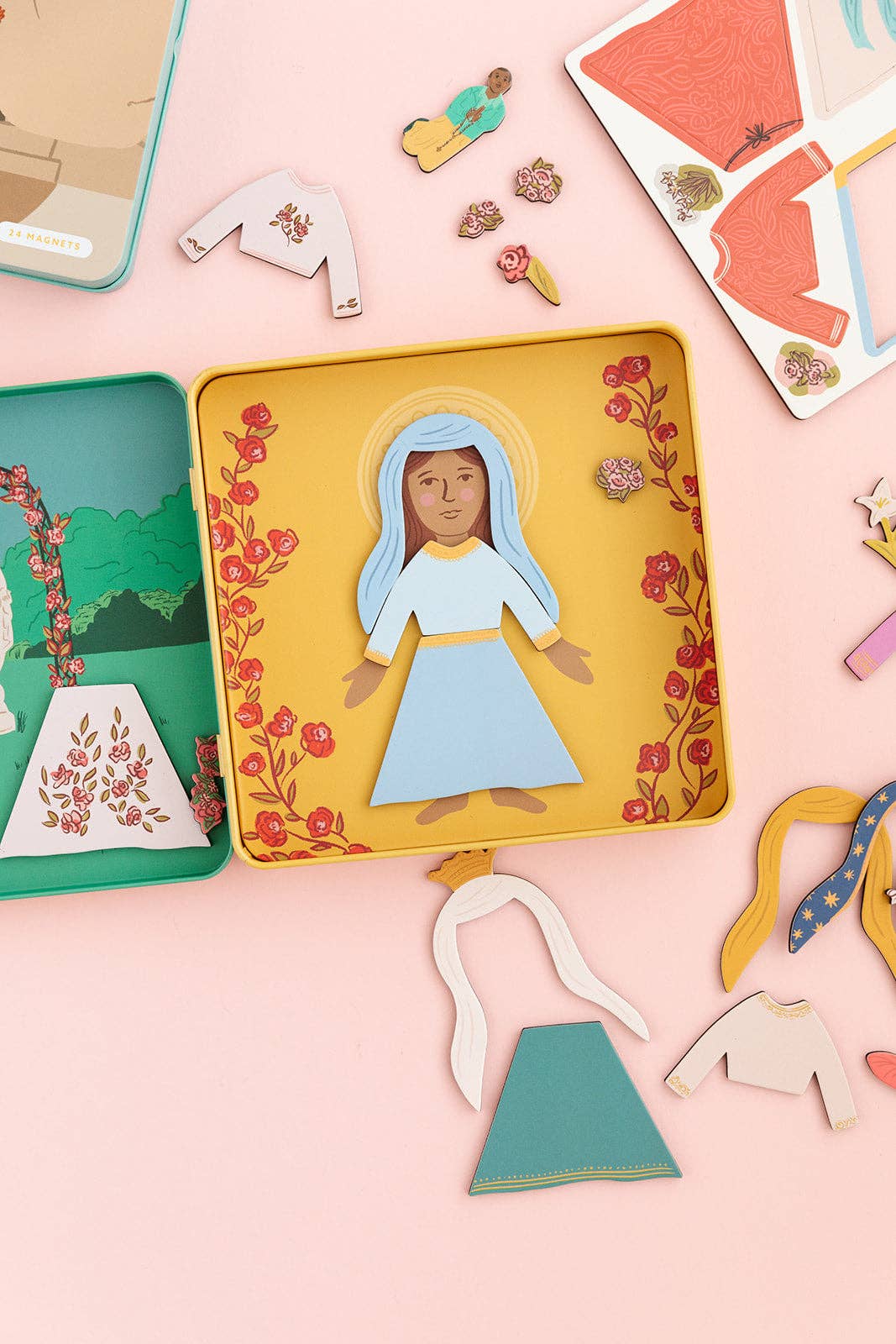 Magnet Playset | Dress Up Mary