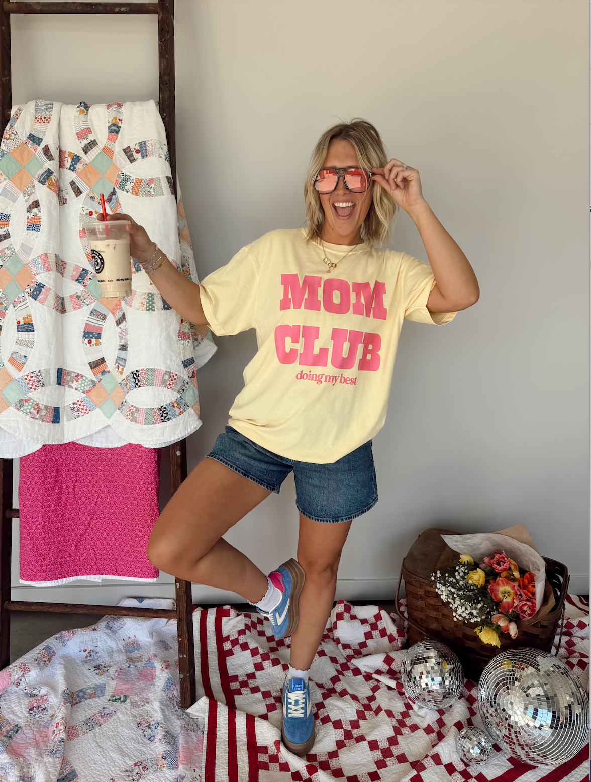 Mom Club Tee | Banana