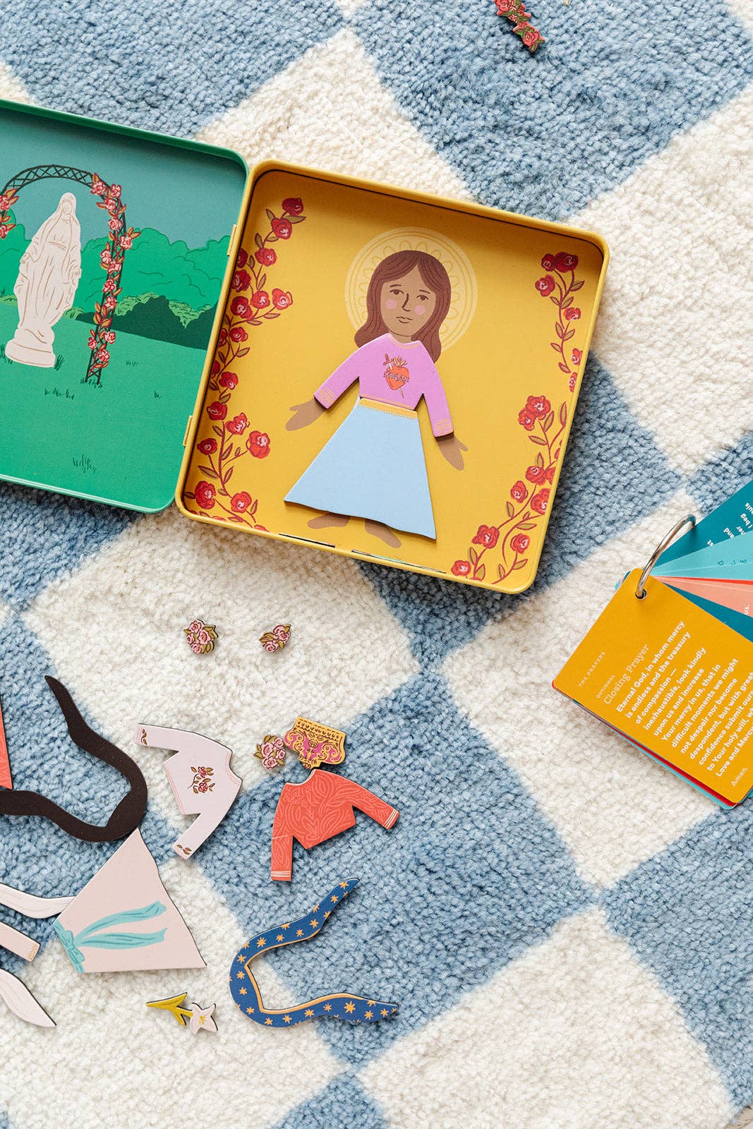 Magnet Playset | Dress Up Mary