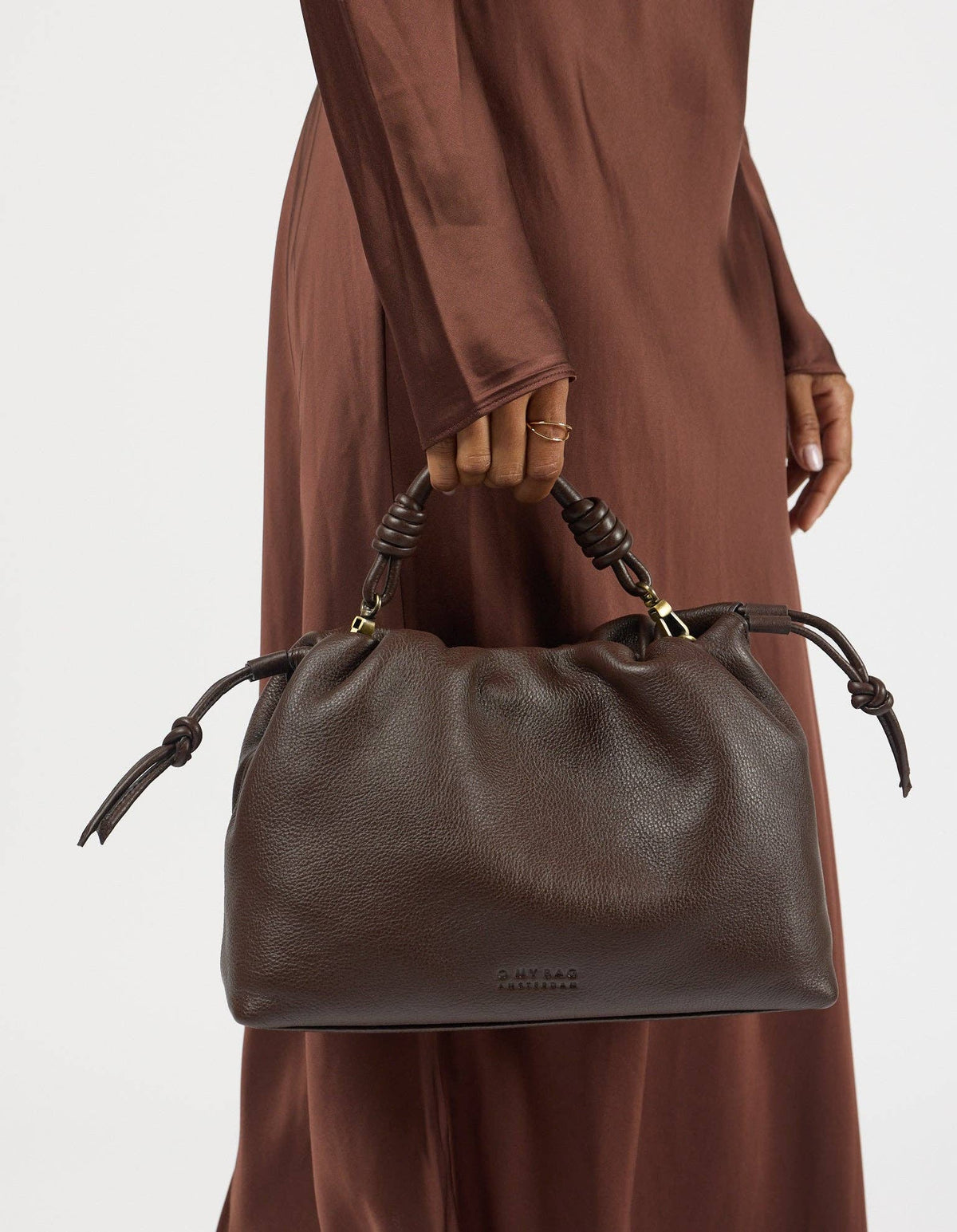 Kiki Midi - Chocolate Soft Grain Leather: Chocolate / Soft Grain Leather / Small