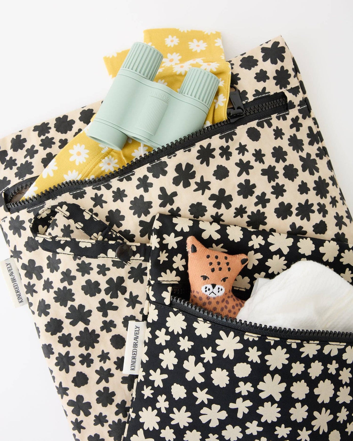 Wet/Dry Bag Set | Cream Chamomiles