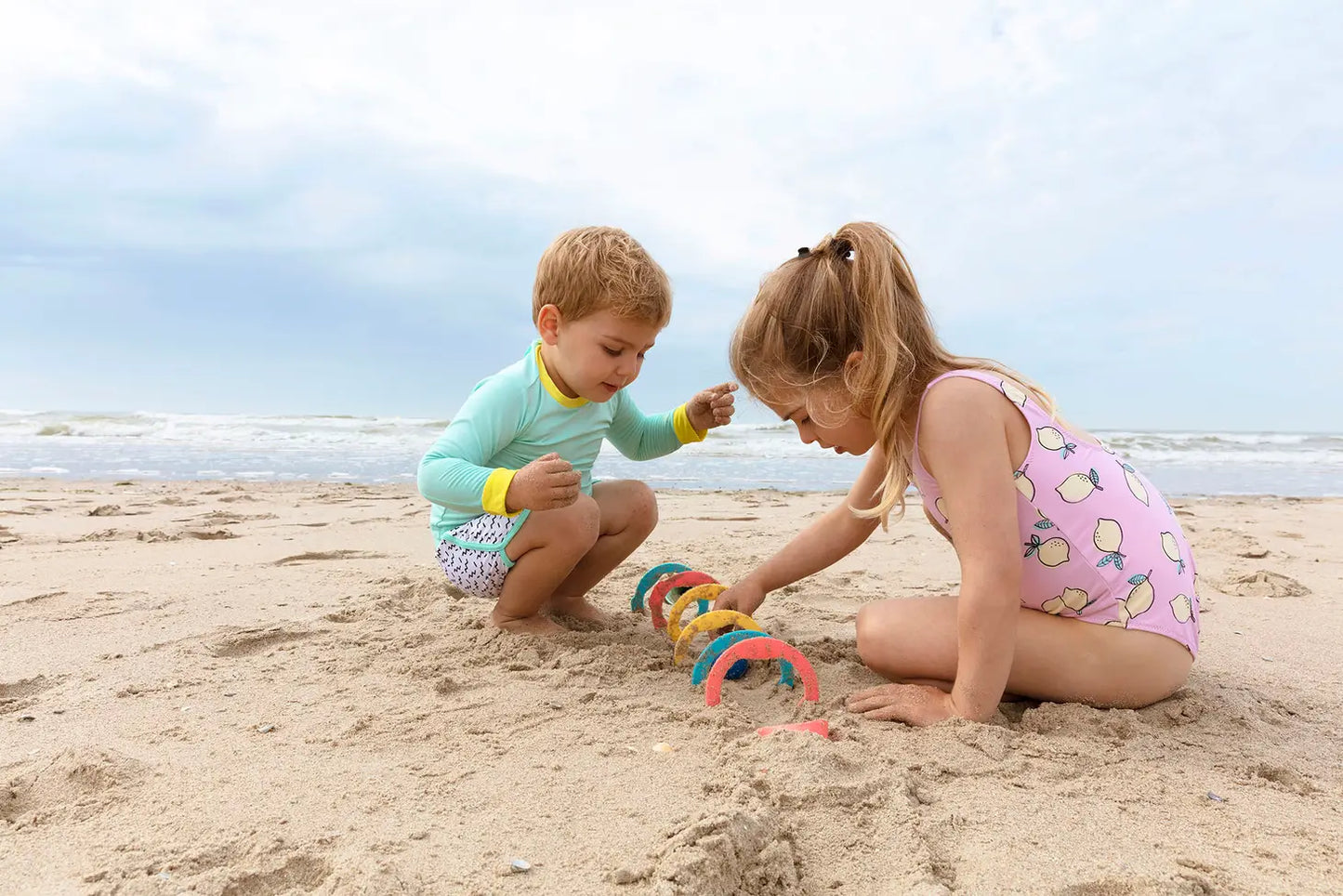 Beach Set |Triplet, Ringo and a Magic Sand Shaper