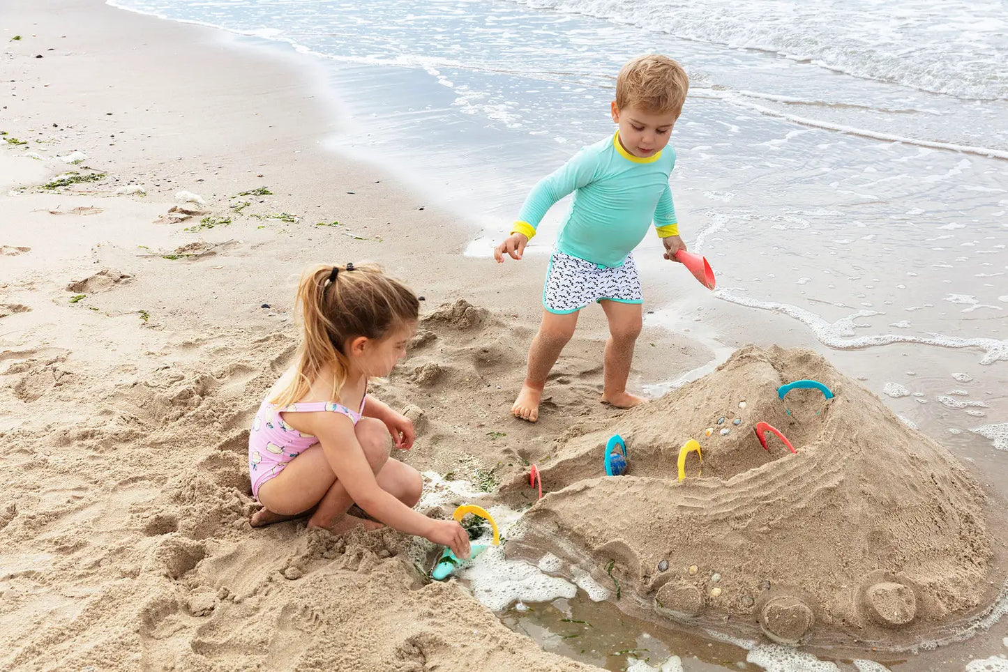 Beach Set |Triplet, Ringo and a Magic Sand Shaper